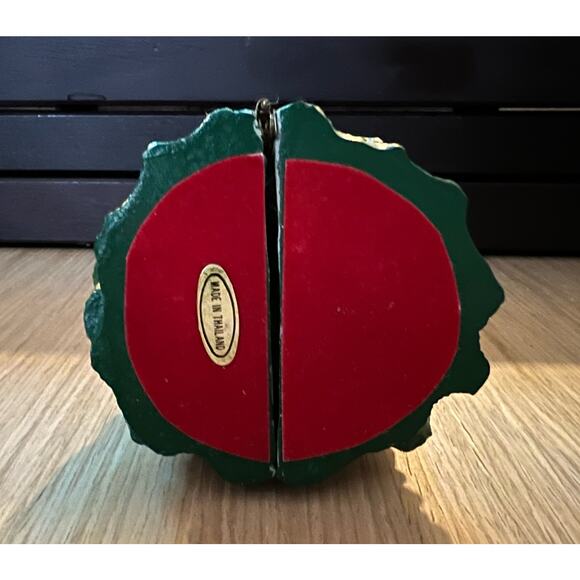 Vintage Christmas Tree Creche Made In Thailand Hinged Tree With Creche Inside - Picture 8 of 8